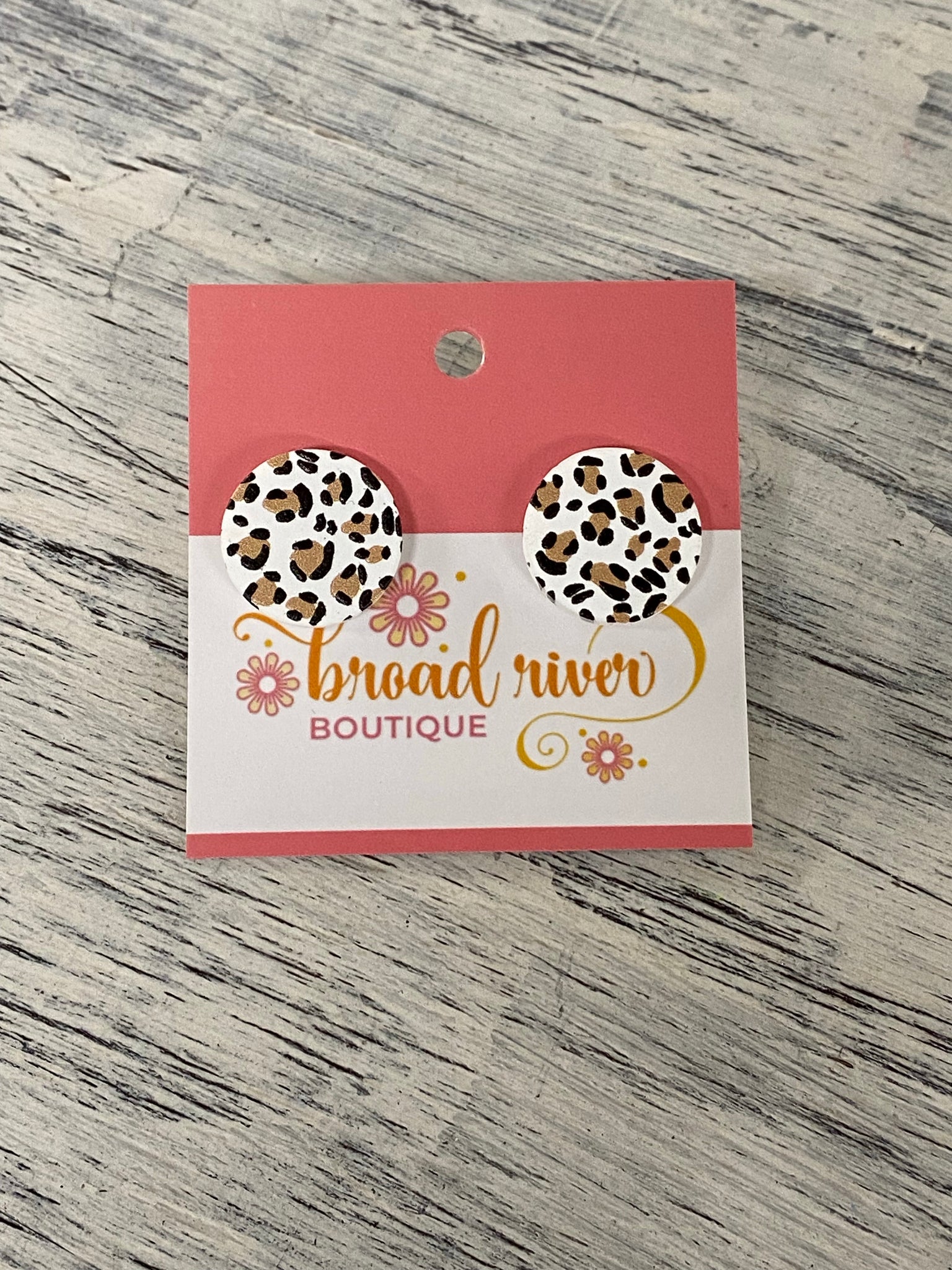 Cheetah Round Stud earrings